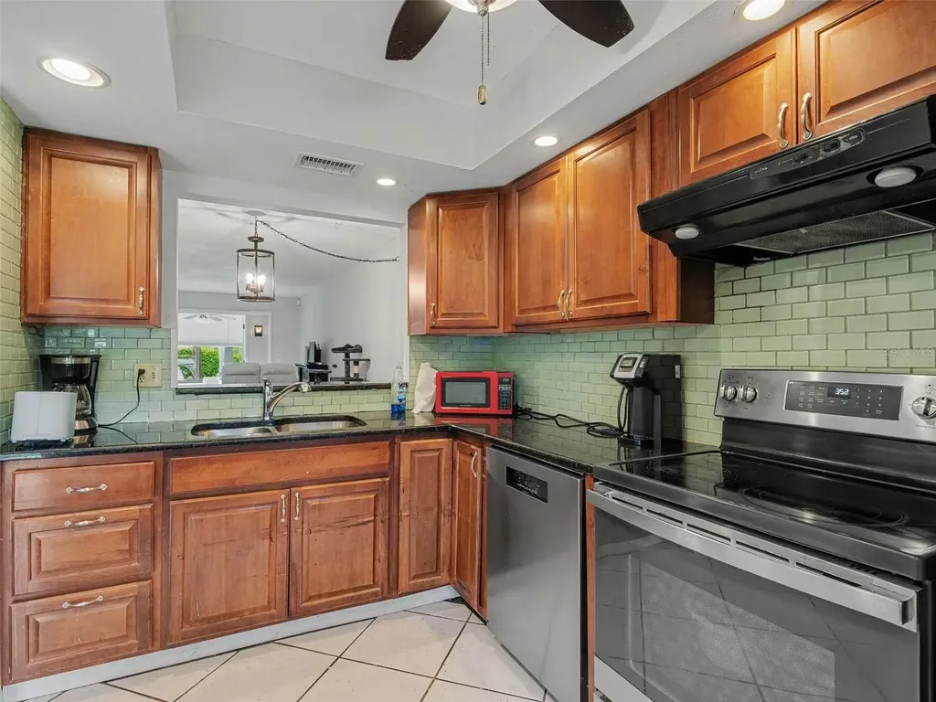 2653 Woodgate Lane Sarasota FL 34231