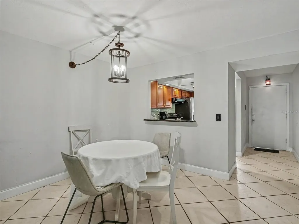 2653 Woodgate Lane Sarasota FL 34231