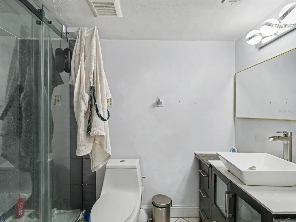 2653 Woodgate Lane Sarasota FL 34231
