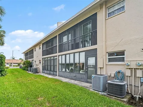 2653 Woodgate Lane Sarasota FL 34231