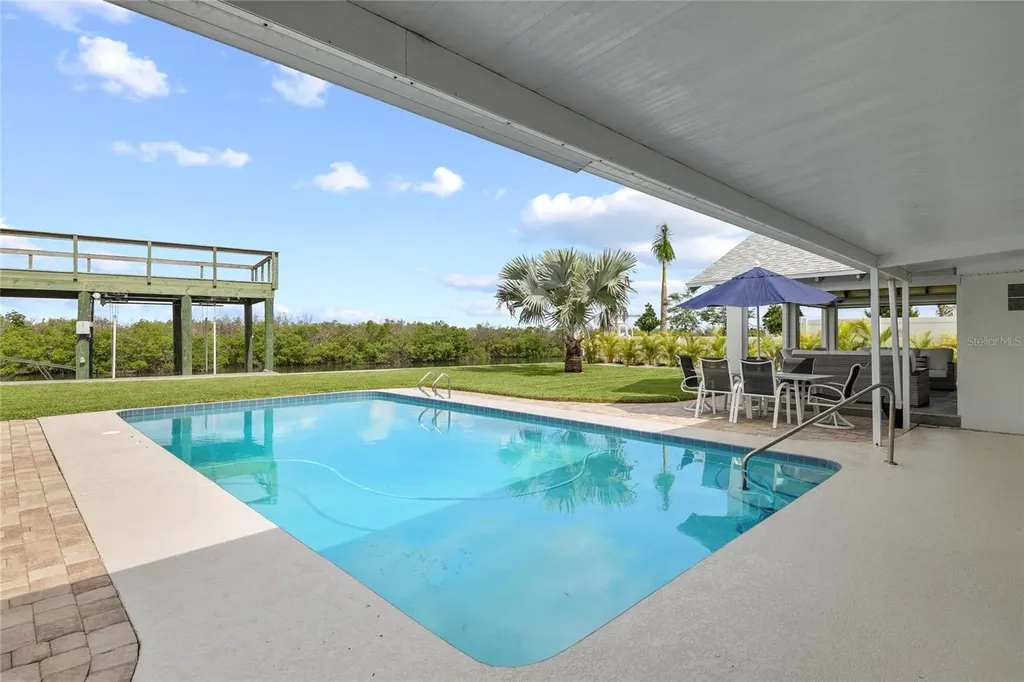 232 Quay Assisi New Smyrna Beach FL 32169