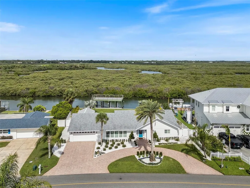 232 Quay Assisi New Smyrna Beach FL 32169