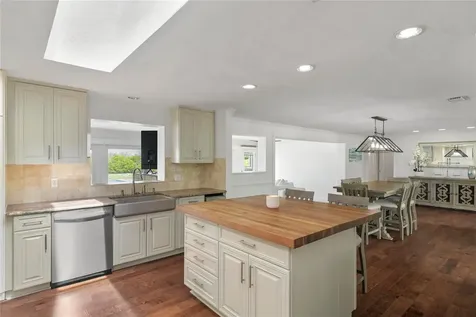 232 Quay Assisi New Smyrna Beach FL 32169