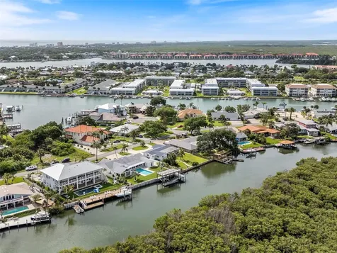 232 Quay Assisi New Smyrna Beach FL 32169