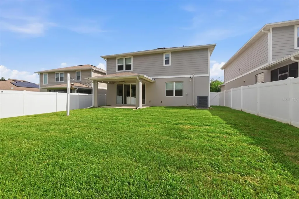 1037 River Otter Way Deland FL 32720