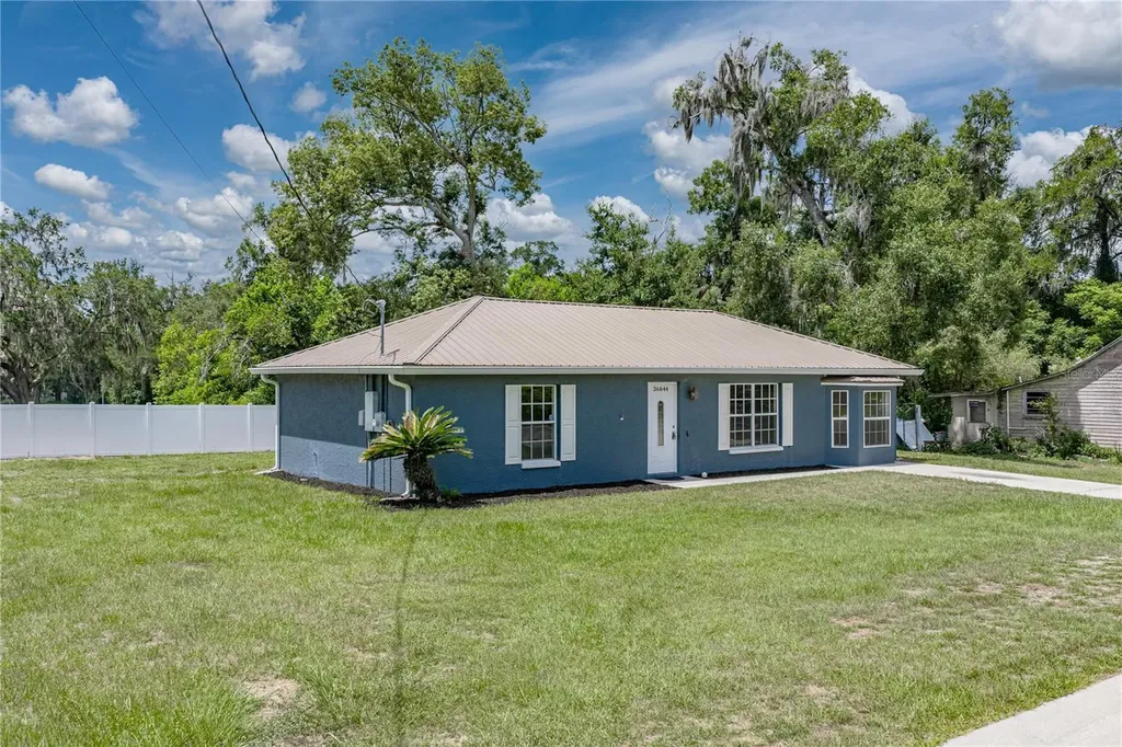 36844 Church Avenue Dade City FL 33525