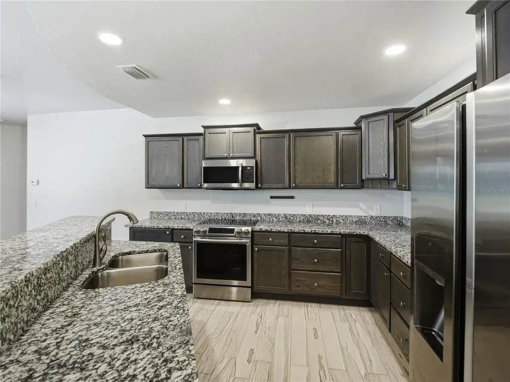 450 Rosedale Avenue St Cloud FL 34769