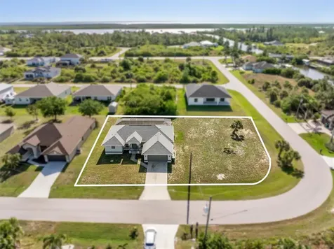 10056 Lebanon Drive Port Charlotte FL 33981