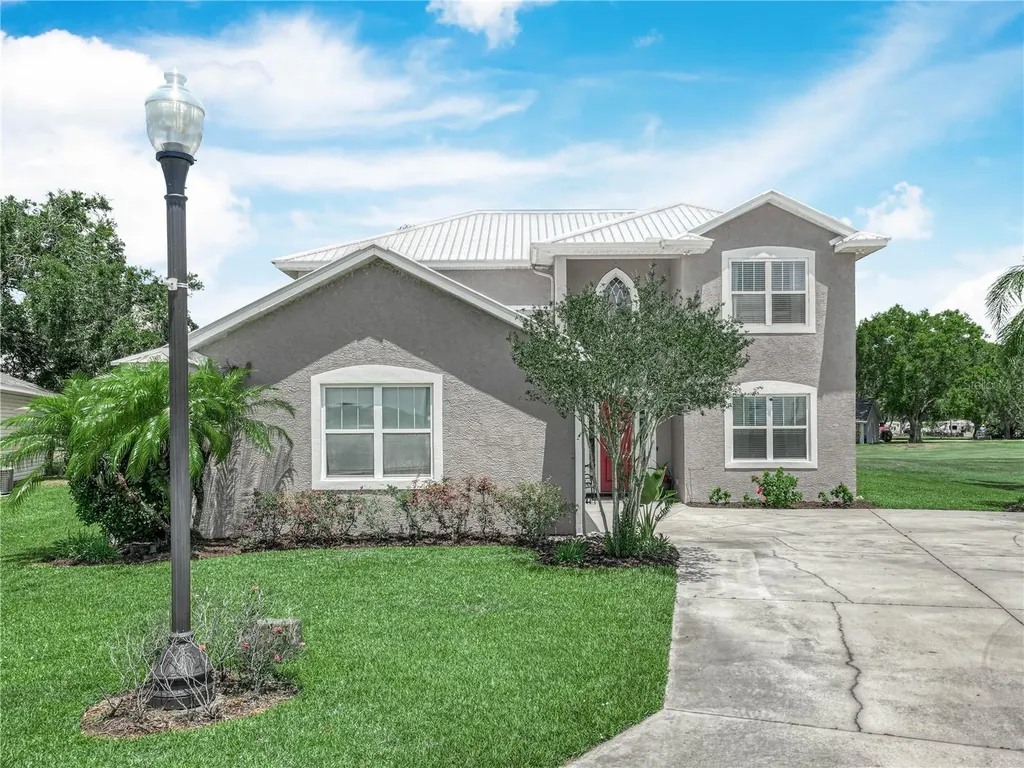 2910 Fairway Bowling Green FL 33834