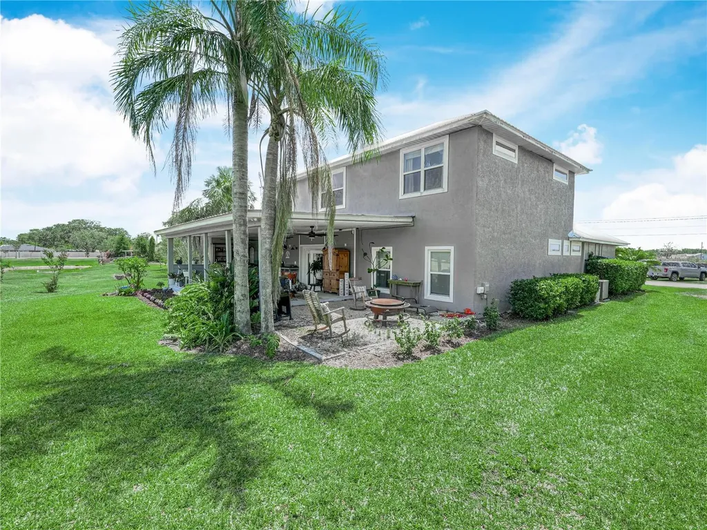 2910 Fairway Bowling Green FL 33834