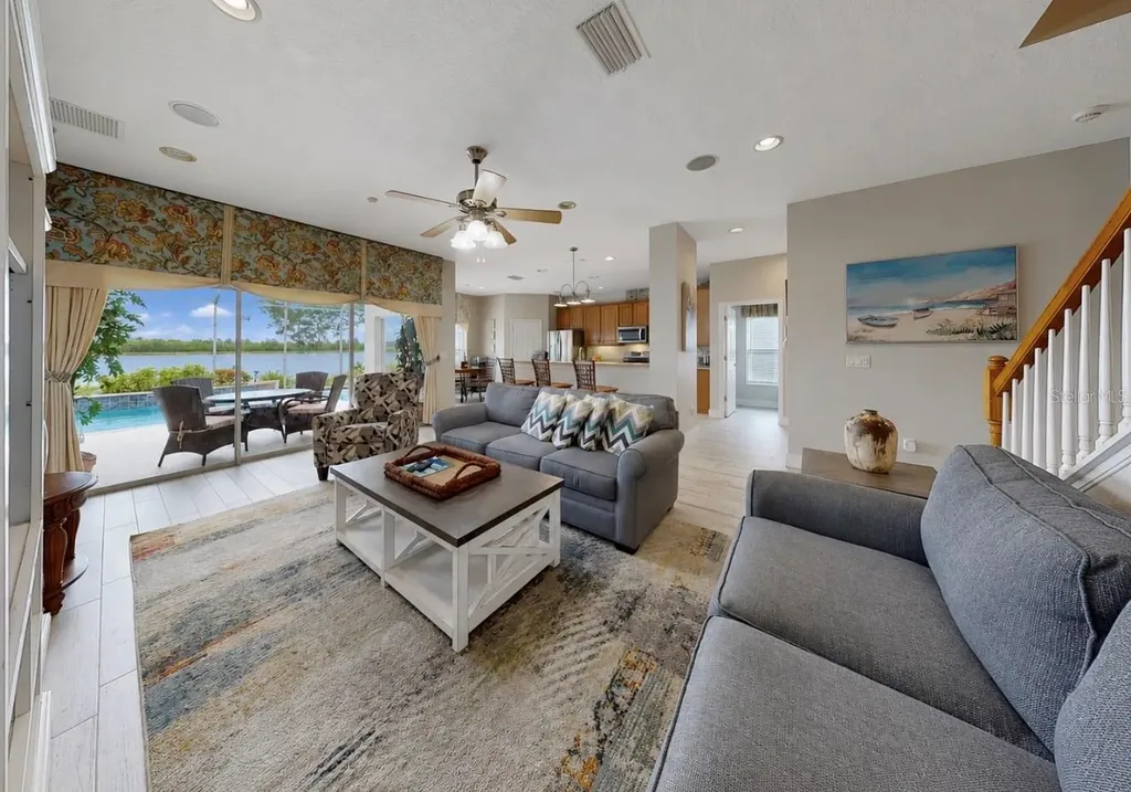 827 Seminole Sky Drive Ruskin FL 33570