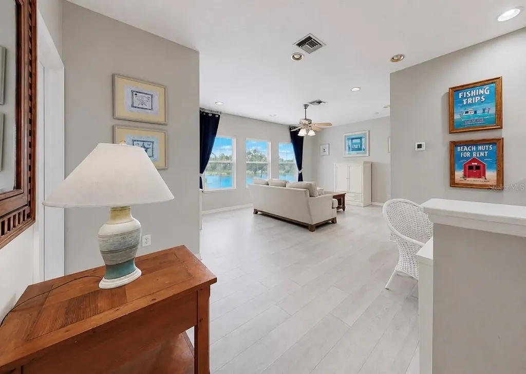 827 Seminole Sky Drive Ruskin FL 33570