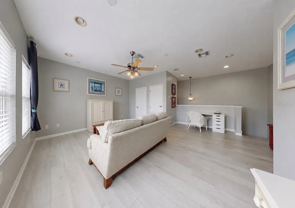 827 Seminole Sky Drive Ruskin FL 33570