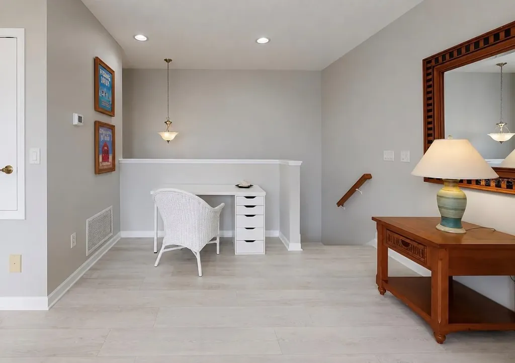 827 Seminole Sky Drive Ruskin FL 33570
