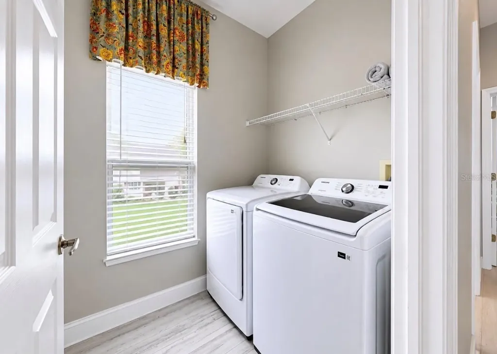 827 Seminole Sky Drive Ruskin FL 33570