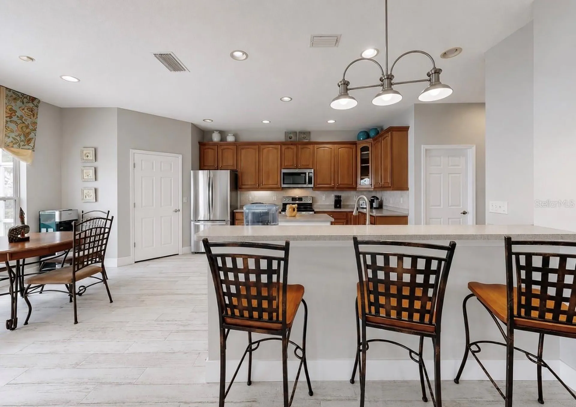 827 Seminole Sky Drive Ruskin FL 33570