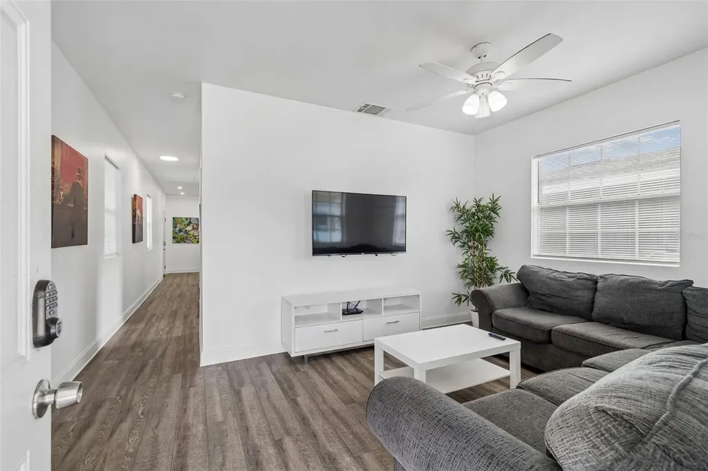 1406 E 23rd Avenue Tampa FL 33605
