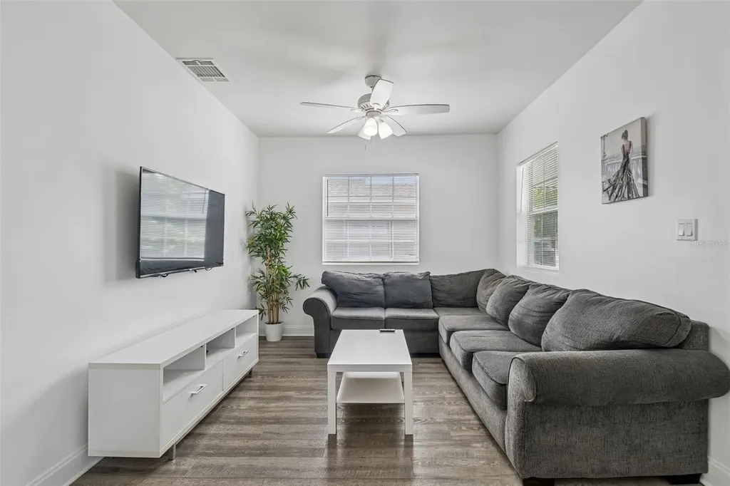 1406 E 23rd Avenue Tampa FL 33605