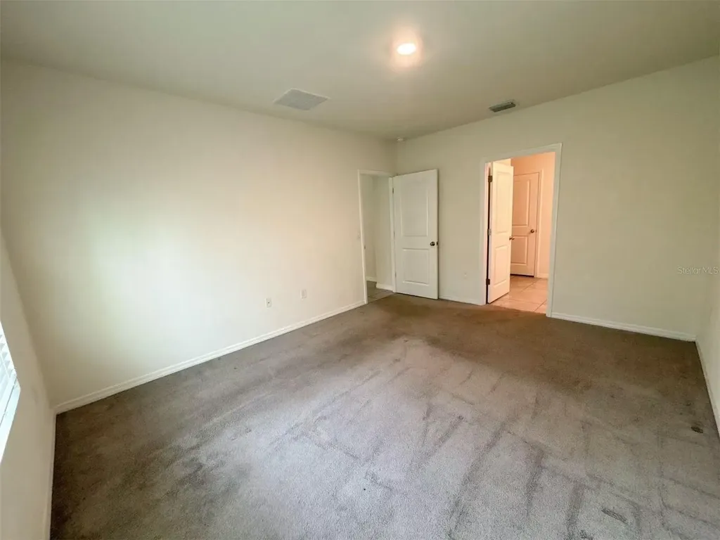 500 Hickory Course Loop Ocala FL 34472