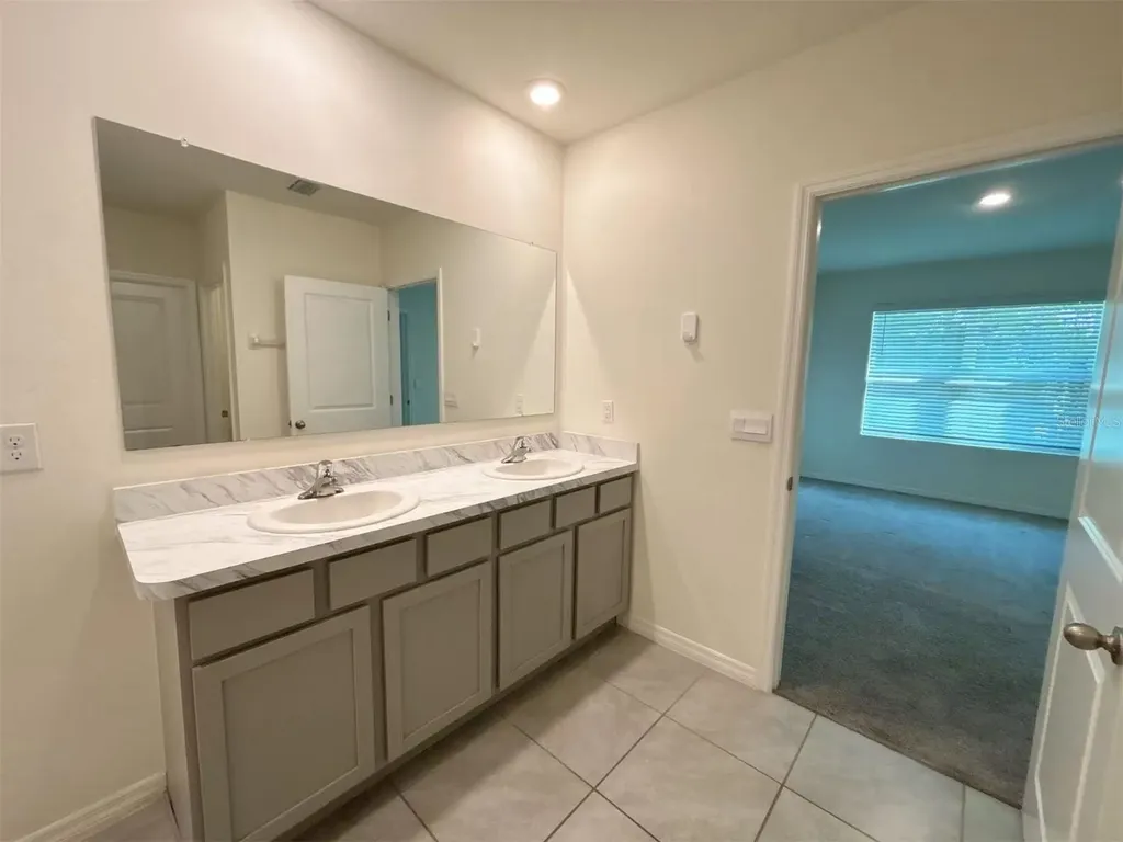 500 Hickory Course Loop Ocala FL 34472