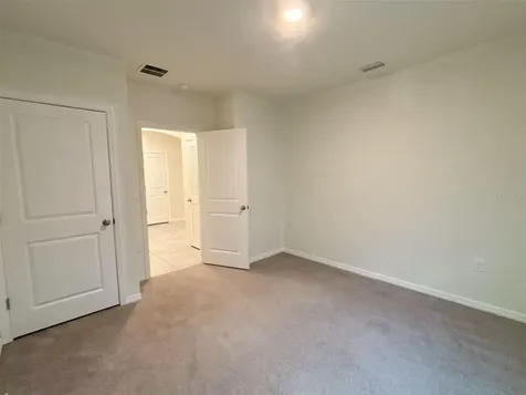 500 Hickory Course Loop Ocala FL 34472