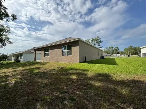 500 Hickory Course Loop Ocala FL 34472