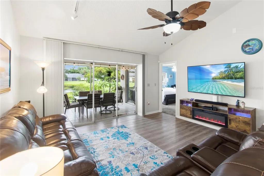 4136 Bowling Green Circle Sarasota FL 34233