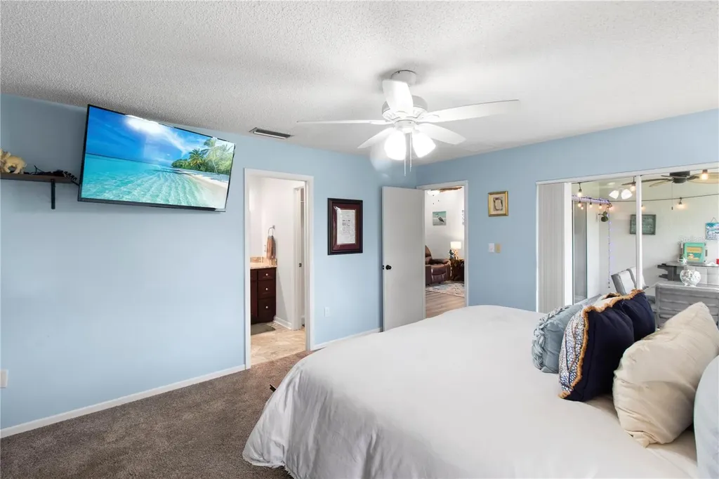 4136 Bowling Green Circle Sarasota FL 34233