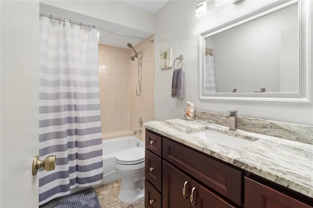 4136 Bowling Green Circle Sarasota FL 34233