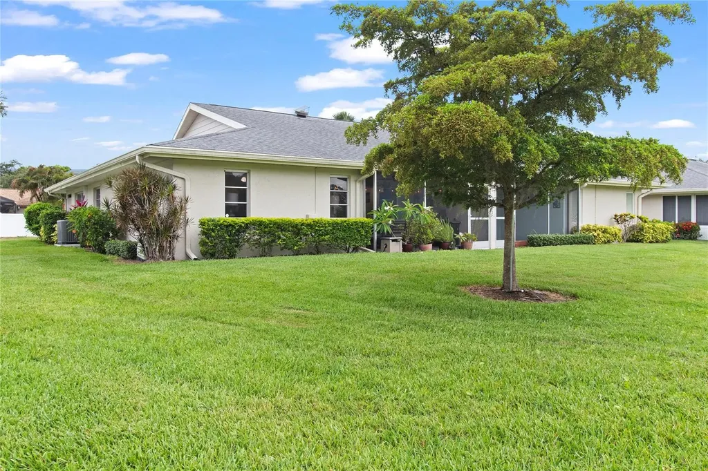 4136 Bowling Green Circle Sarasota FL 34233