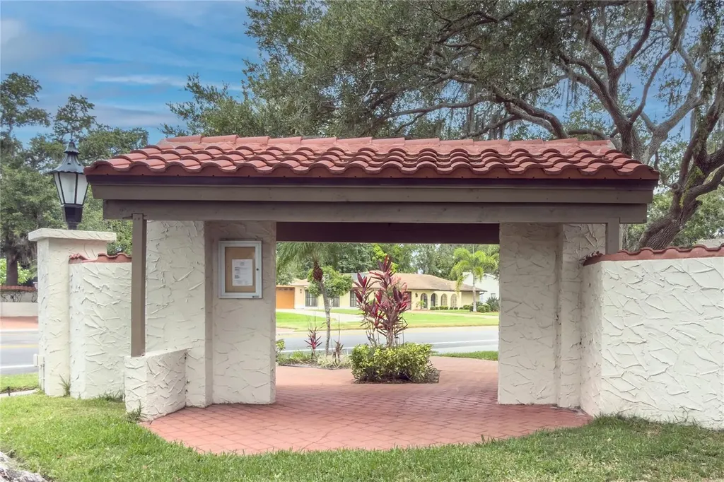 4136 Bowling Green Circle Sarasota FL 34233