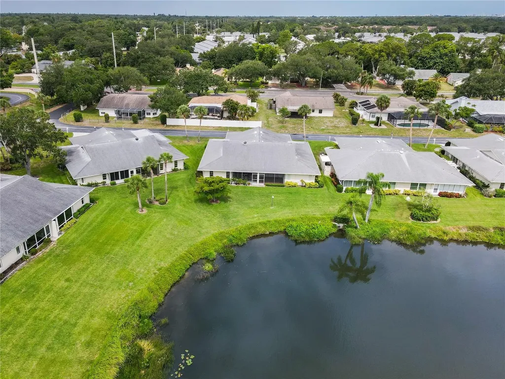 4136 Bowling Green Circle Sarasota FL 34233