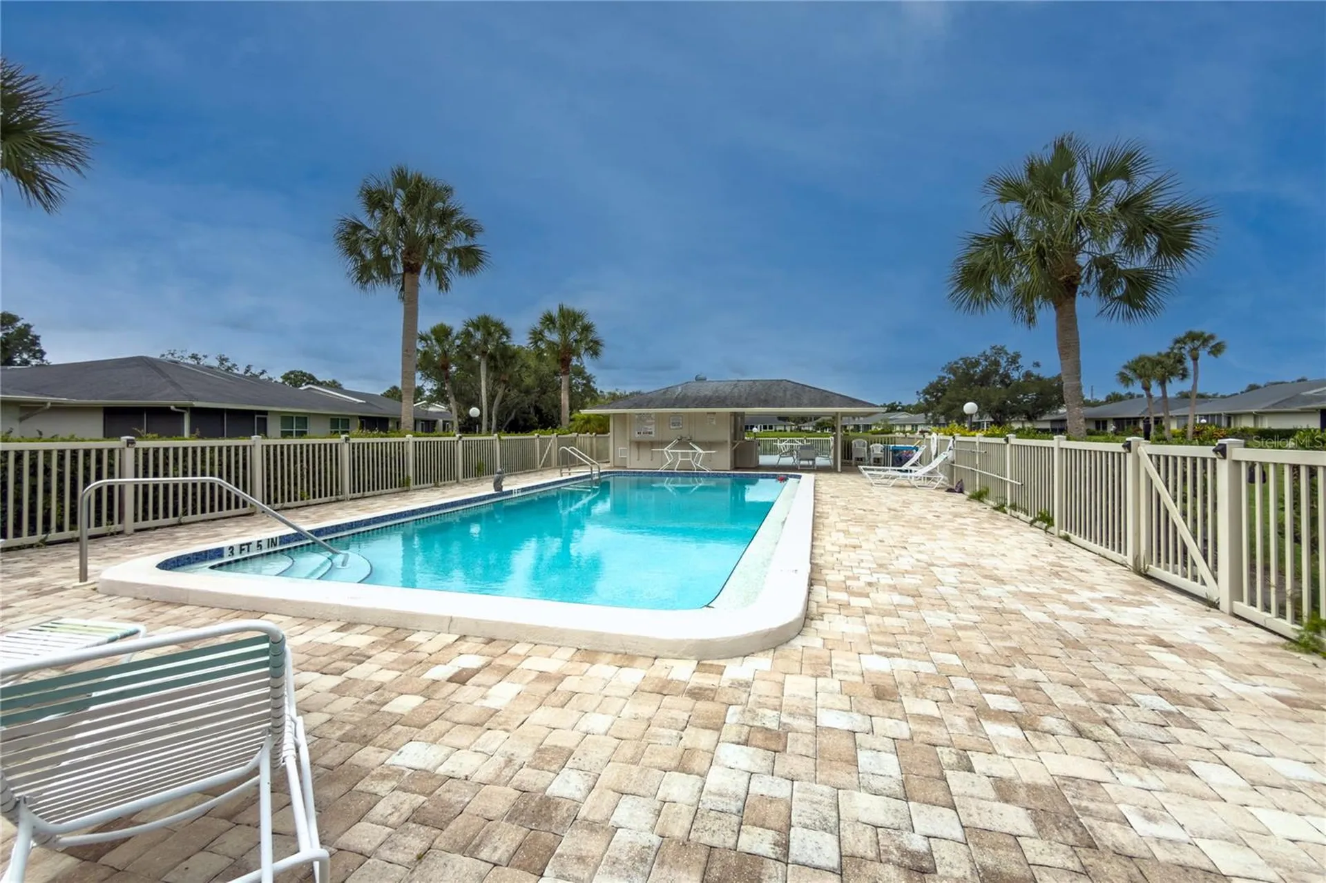 4136 Bowling Green Circle Sarasota FL 34233