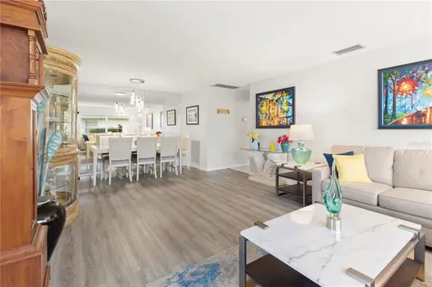 4136 Bowling Green Circle Sarasota FL 34233