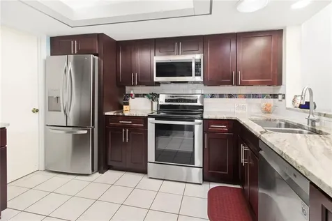 4136 Bowling Green Circle Sarasota FL 34233