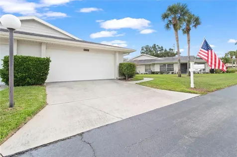 4136 Bowling Green Circle Sarasota FL 34233