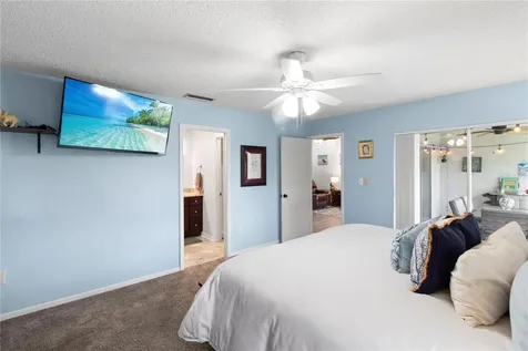 4136 Bowling Green Circle Sarasota FL 34233