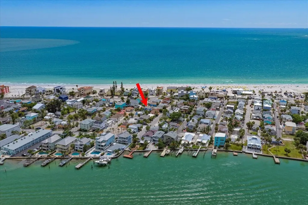 122 87th Avenue Treasure Island FL 33706