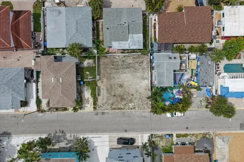 122 87th Avenue Treasure Island FL 33706