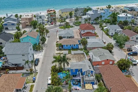 122 87th Avenue Treasure Island FL 33706