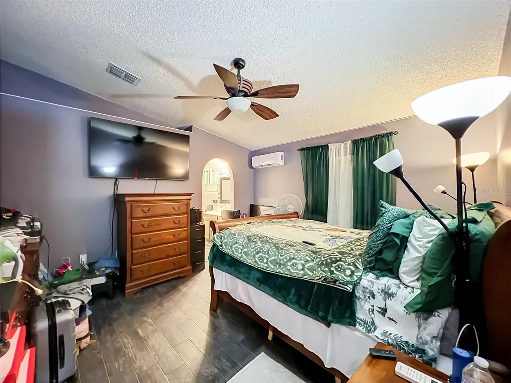 2131 Corner School Drive Orlando FL 32820