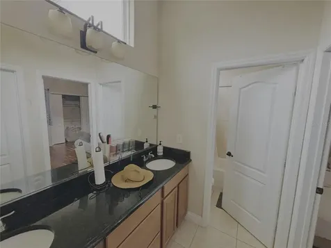 2671 NW 147 Street Newberry FL 32669