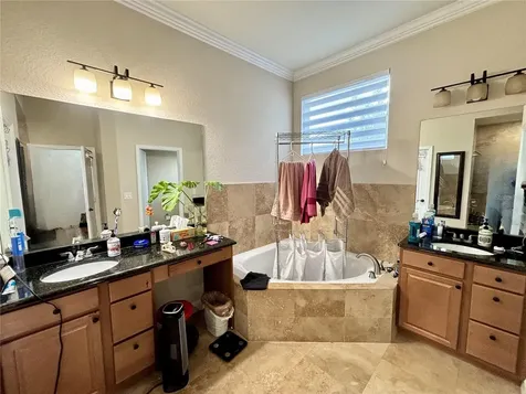 2671 NW 147 Street Newberry FL 32669