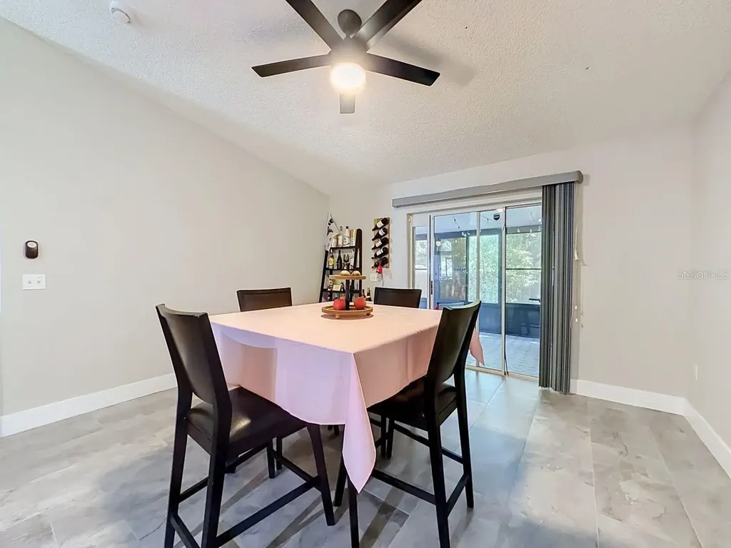 527 Dominish Estates Drive Apopka FL 32712