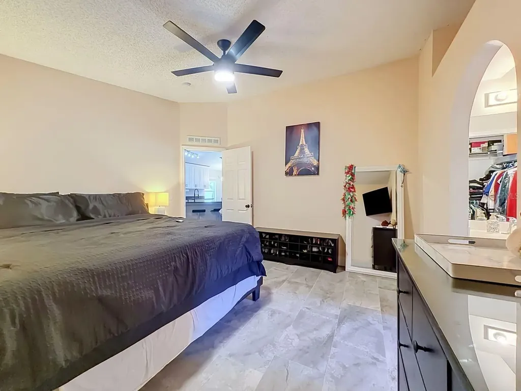 527 Dominish Estates Drive Apopka FL 32712