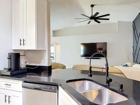 527 Dominish Estates Drive Apopka FL 32712