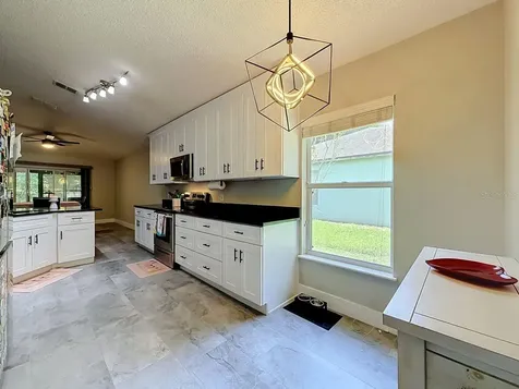 527 Dominish Estates Drive Apopka FL 32712