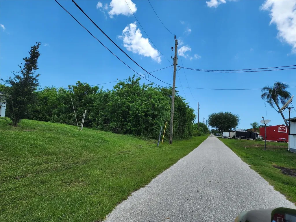 11256 Pendleton Avenue Englewood FL 34224