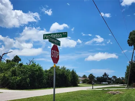 11256 Pendleton Avenue Englewood FL 34224
