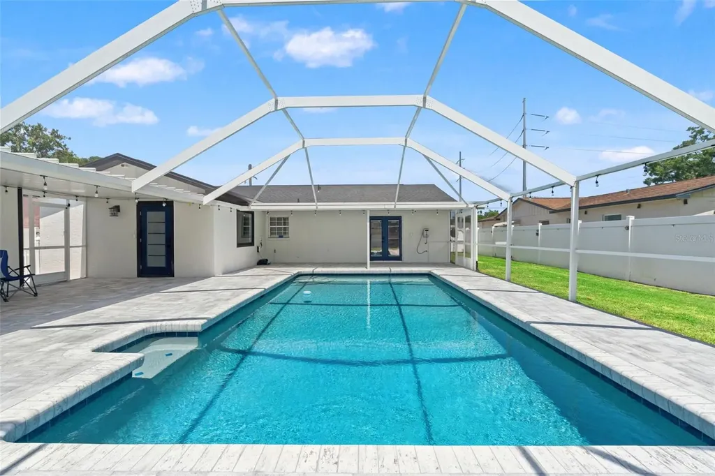 8014 N Habana Avenue Tampa FL 33614